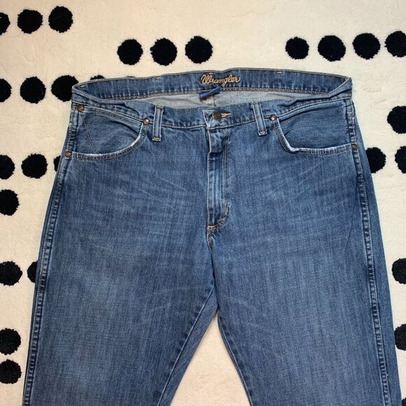 Wrangler Slim Boot Denim Jeans - Picture 3 of 13
